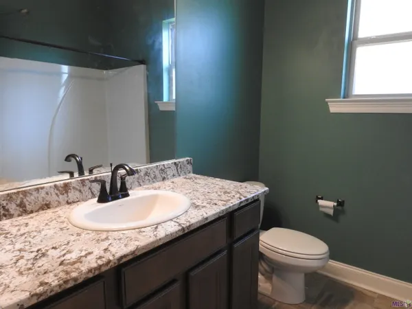 $2,200 | 151 Cesare Drive, Thibodaux, LA 70301