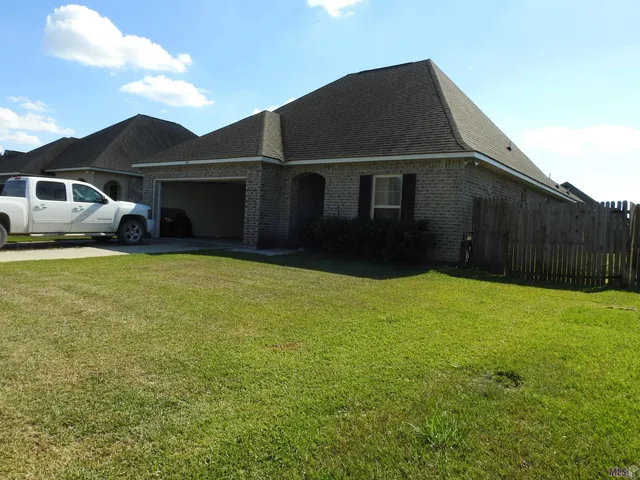 $2,200 | 151 Cesare Drive, Thibodaux, LA 70301