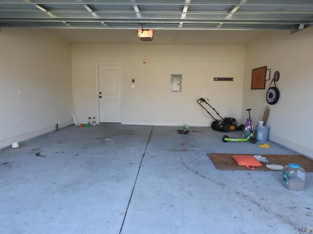 $2,200 | 151 Cesare Drive, Thibodaux, LA 70301