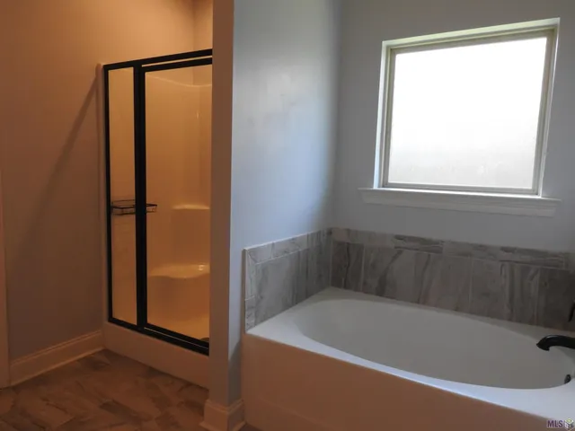 $2,200 | 151 Cesare Drive, Thibodaux, LA 70301