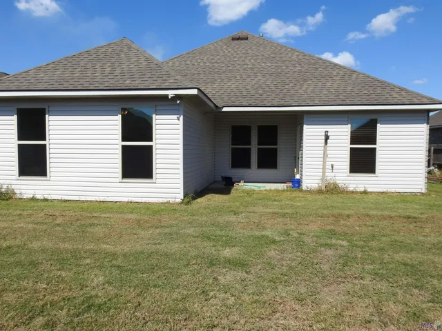 $2,200 | 151 Cesare Drive, Thibodaux, LA 70301