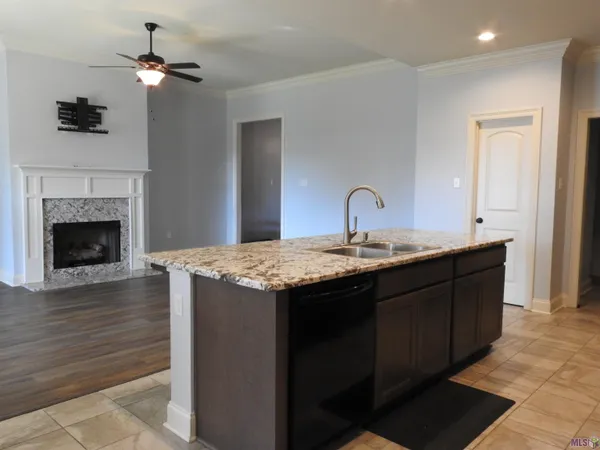 $2,200 | 151 Cesare Drive, Thibodaux, LA 70301