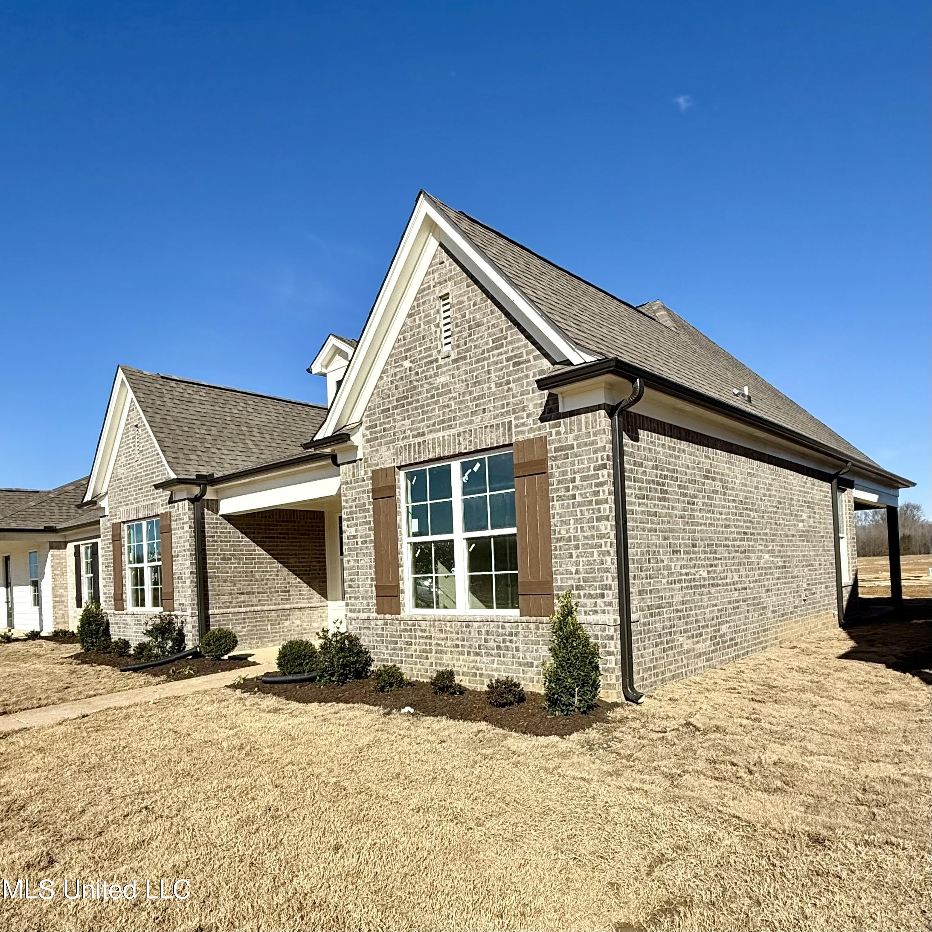 582 Bolivar Drive Nesbit, MS 38651 - Photo 2 of 13 Privet