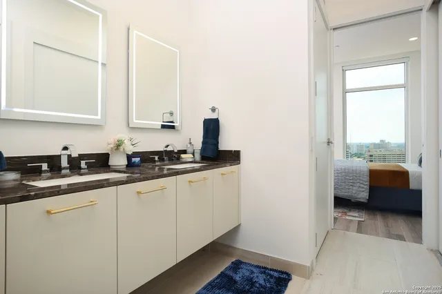 $3,000 | 123 Lexington Avenue, Unit 1210, San Antonio, TX 78205