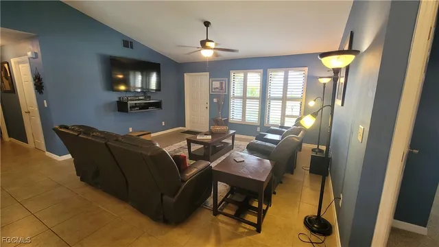 $3,500 | 1929 Northeast 2nd Terrace, Cape Coral, FL 33909
