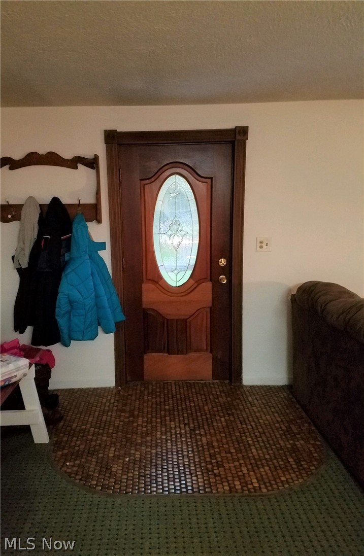 3175 Shellhart Road Norton, OH 44203 - Photo 2 of 13 Beautiful Entryway.