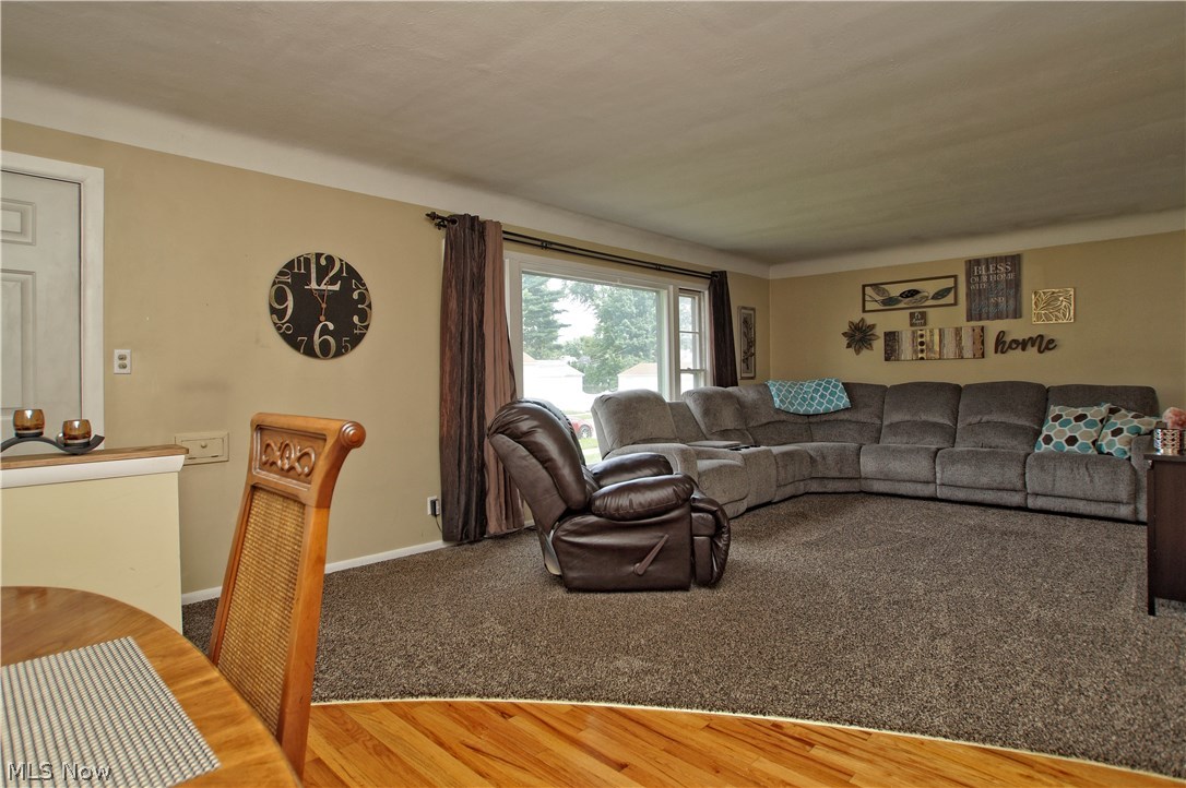 28638 Forest Road Willowick, OH 44095 - Photo 5 of 29