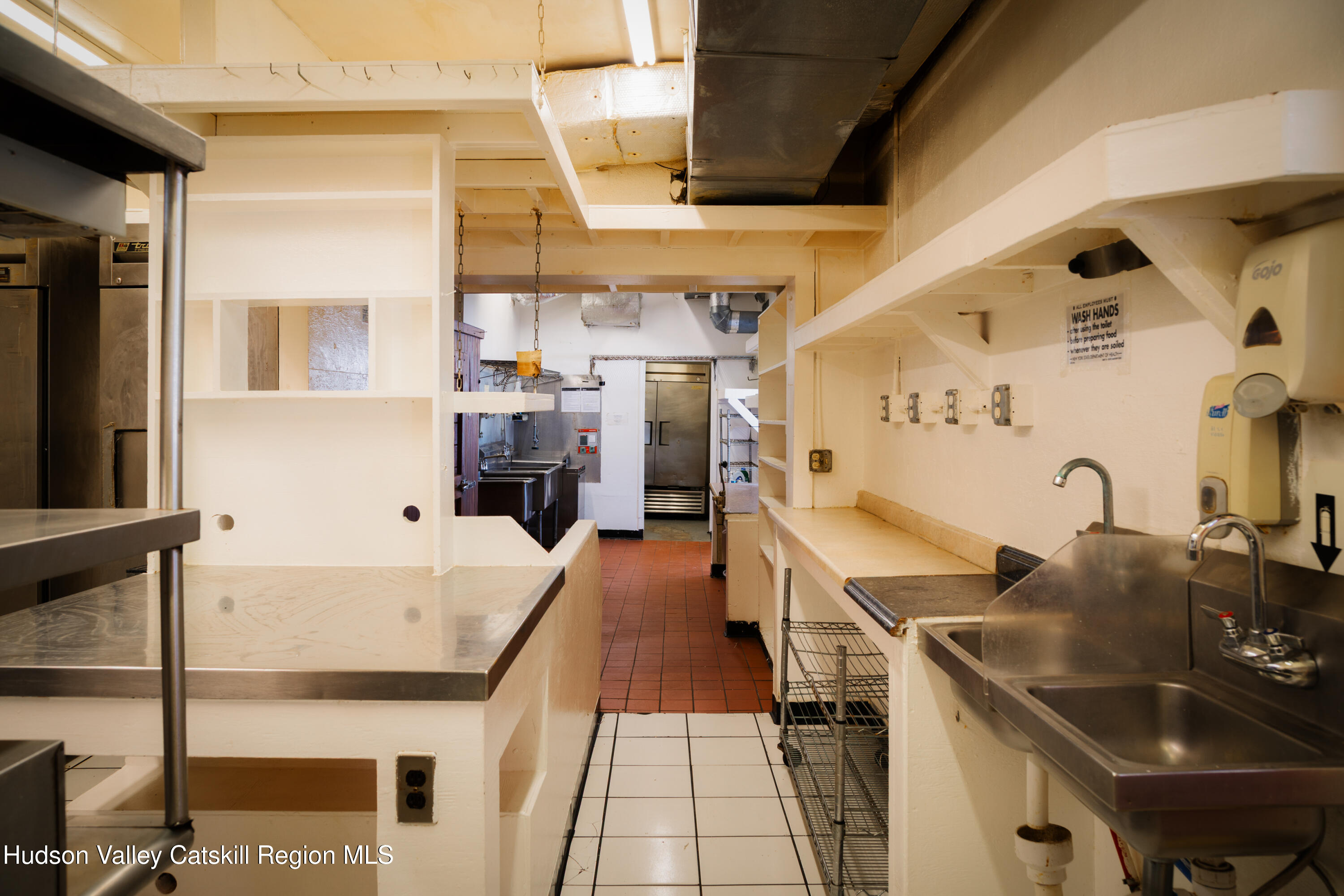 90 Old US Rte 9W Port Ewen, NY 12466 - Photo 27 of 41 26