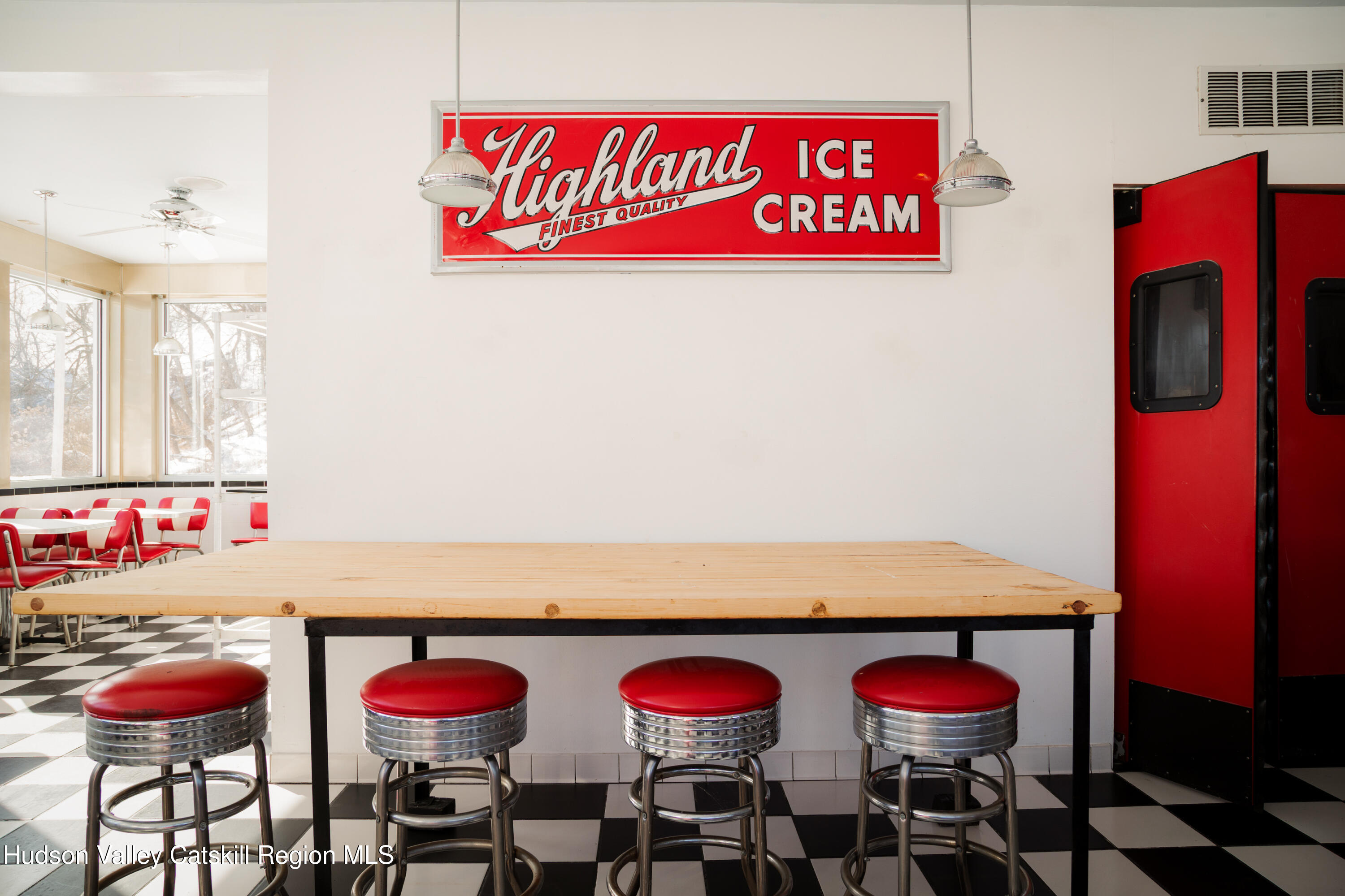 90 Old US Rte 9W Port Ewen, NY 12466 - Photo 9 of 41 08a