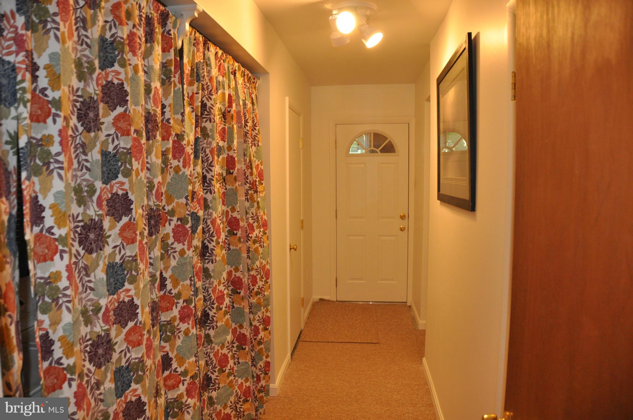 1621 Cambridge Road Edgewater, MD 21037 - Photo 14 of 22 Interior (General)