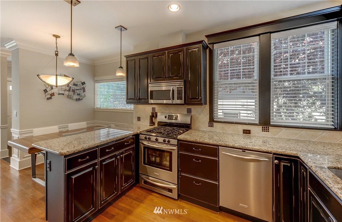 1920 North 46th Street Seattle, WA 98103 - Photo 11 of 22 Gallery Image 11