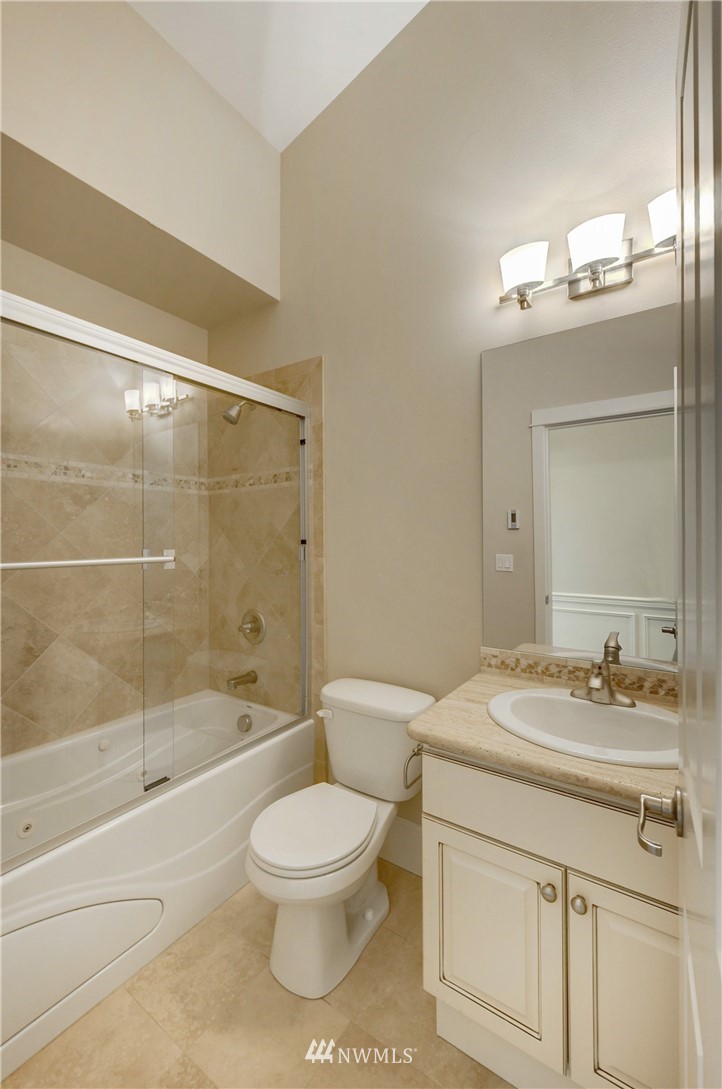 1920 North 46th Street Seattle, WA 98103 - Photo 14 of 22 Gallery Image 14