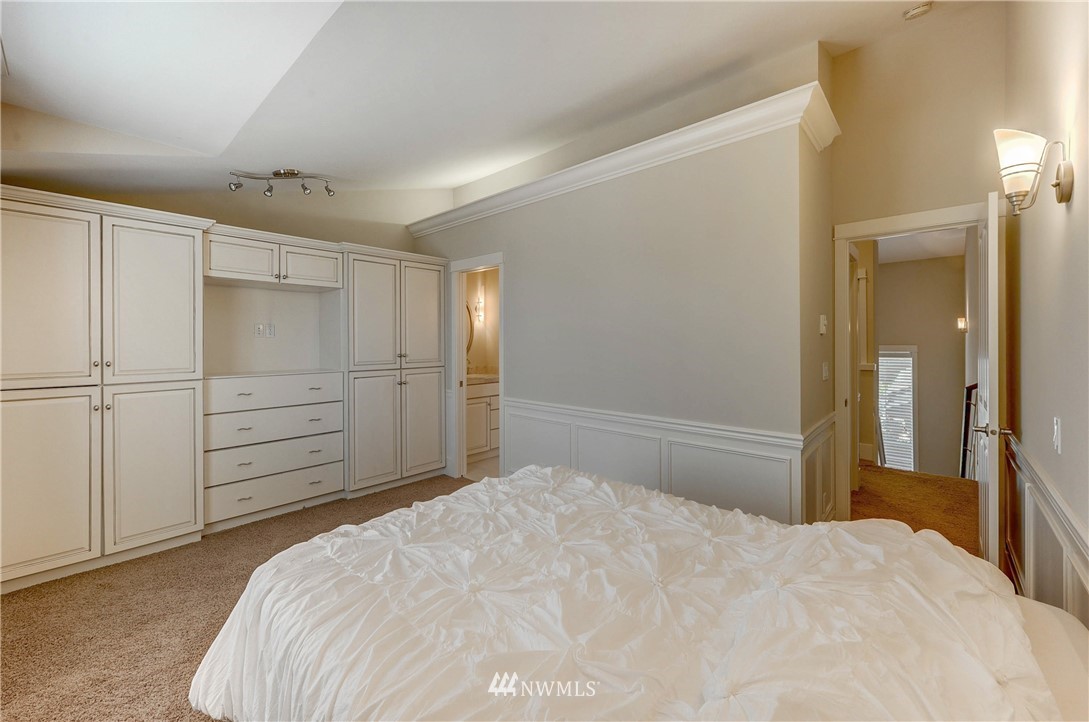 1920 North 46th Street Seattle, WA 98103 - Photo 15 of 22 Gallery Image 15