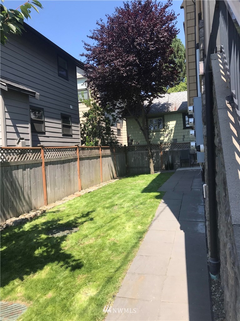1920 North 46th Street Seattle, WA 98103 - Photo 21 of 22 Gallery Image 21