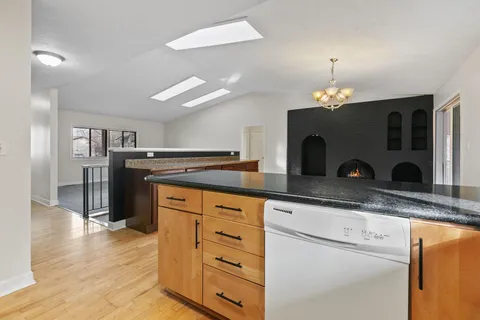 $365,000 | 1382 Lakeside Circle, Eagan, MN 55123