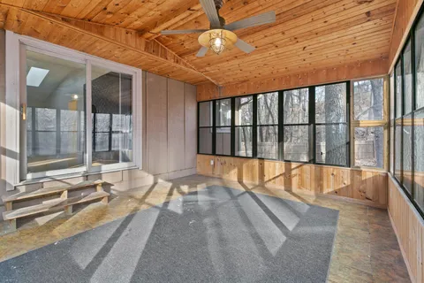 $365,000 | 1382 Lakeside Circle, Eagan, MN 55123