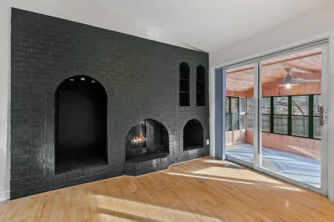 $365,000 | 1382 Lakeside Circle, Eagan, MN 55123