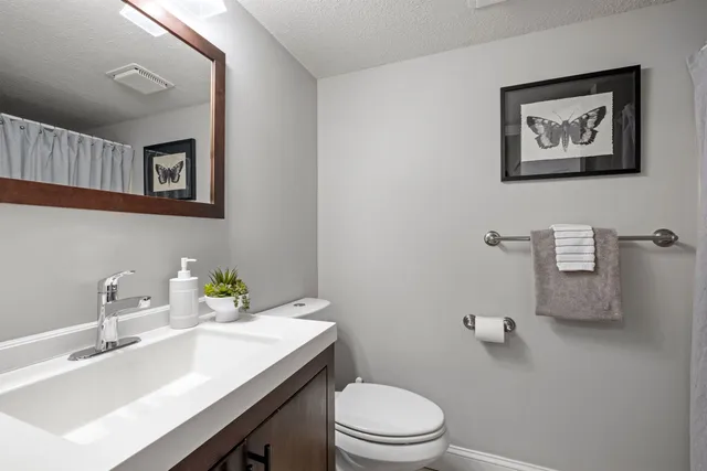 $2,550 | 5-5 Blackstone Drive, Nashua, NH 03063