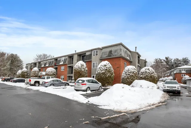 $2,550 | 5-5 Blackstone Drive, Nashua, NH 03063