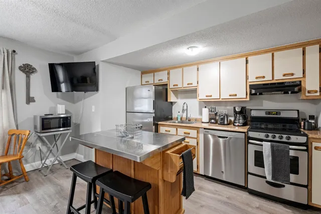 $2,550 | 5-5 Blackstone Drive, Nashua, NH 03063