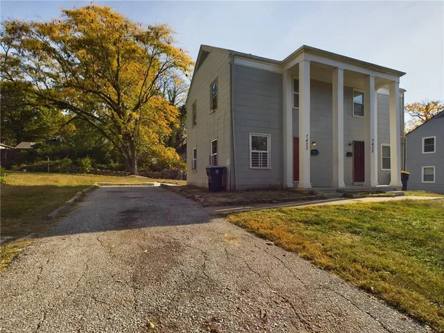 $195,000 | 7433 Arleta Boulevard, Kansas City, MO 64132