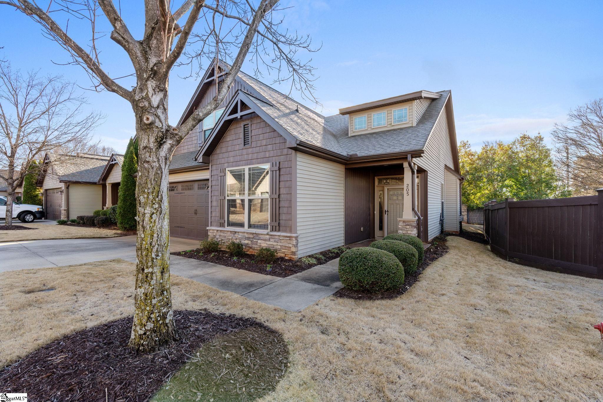 205 Ashler Drive Greer, SC 29650 - Photo 3 of 39
