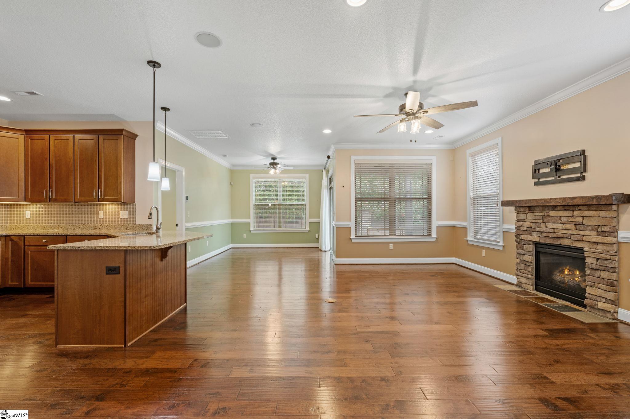205 Ashler Drive Greer, SC 29650 - Photo 7 of 39
