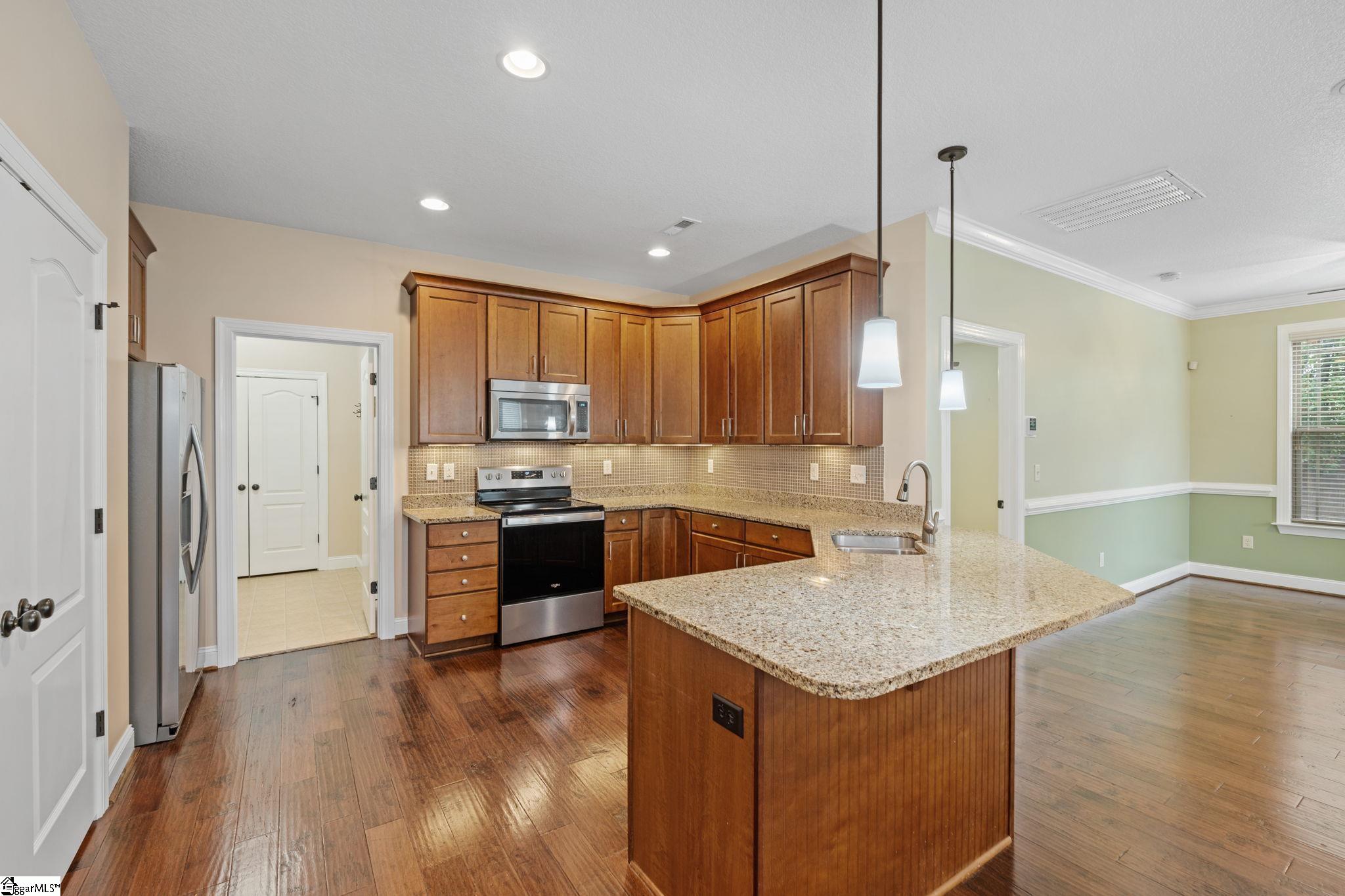 205 Ashler Drive Greer, SC 29650 - Photo 8 of 39