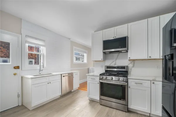 $5,500 | 422 Wayland Avenue, Providence, RI 02906