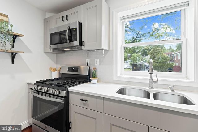 $740,000 | 253 Tennessee Avenue, Alexandria, VA 22305