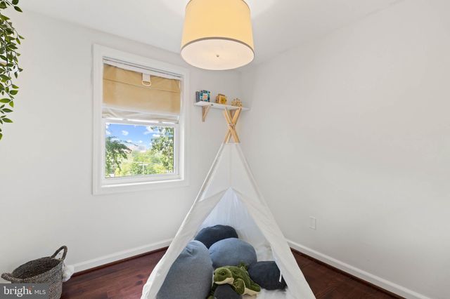 $740,000 | 253 Tennessee Avenue, Alexandria, VA 22305