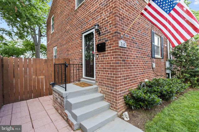 $740,000 | 253 Tennessee Avenue, Alexandria, VA 22305
