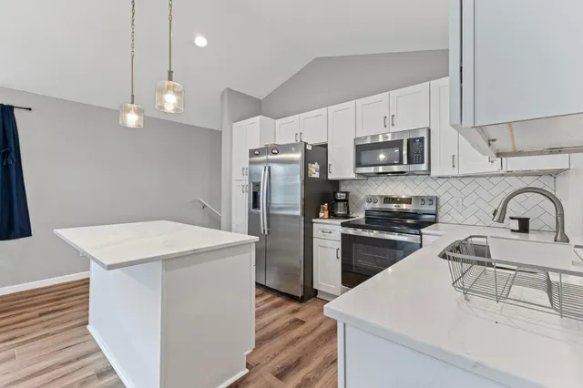 $354,500 | 2002 Buffalo Run Road, Buffalo, MN 55313