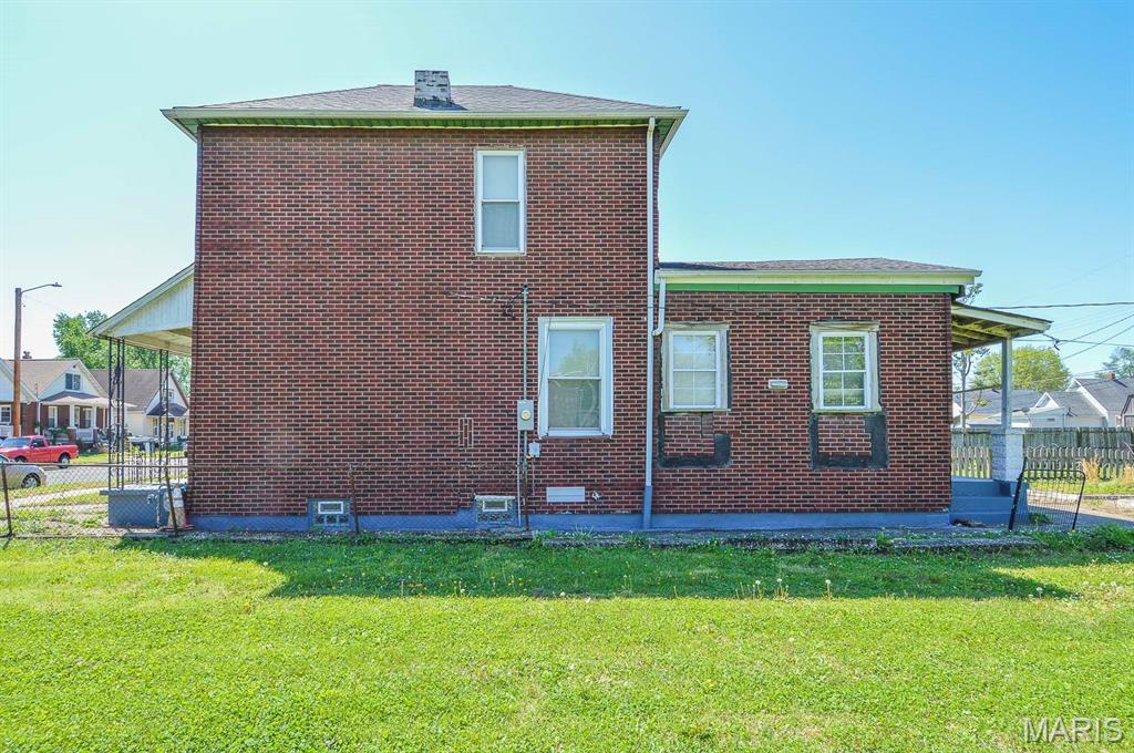 1647 Maple Street Granite City, IL 62040 - Photo 4 of 17