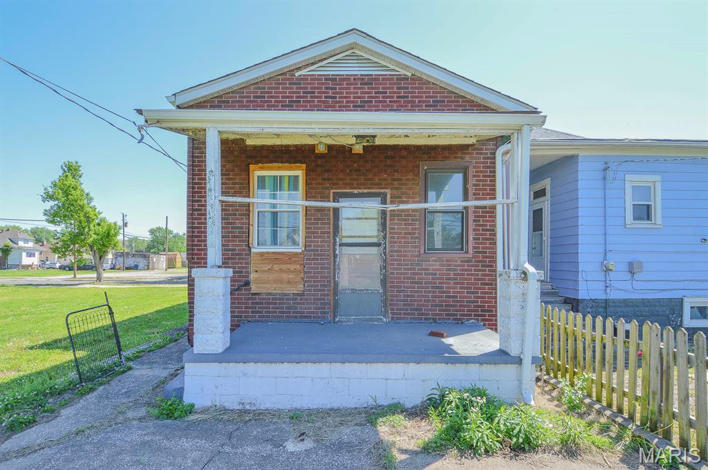 1647 Maple Street Granite City, IL 62040 - Photo 5 of 17