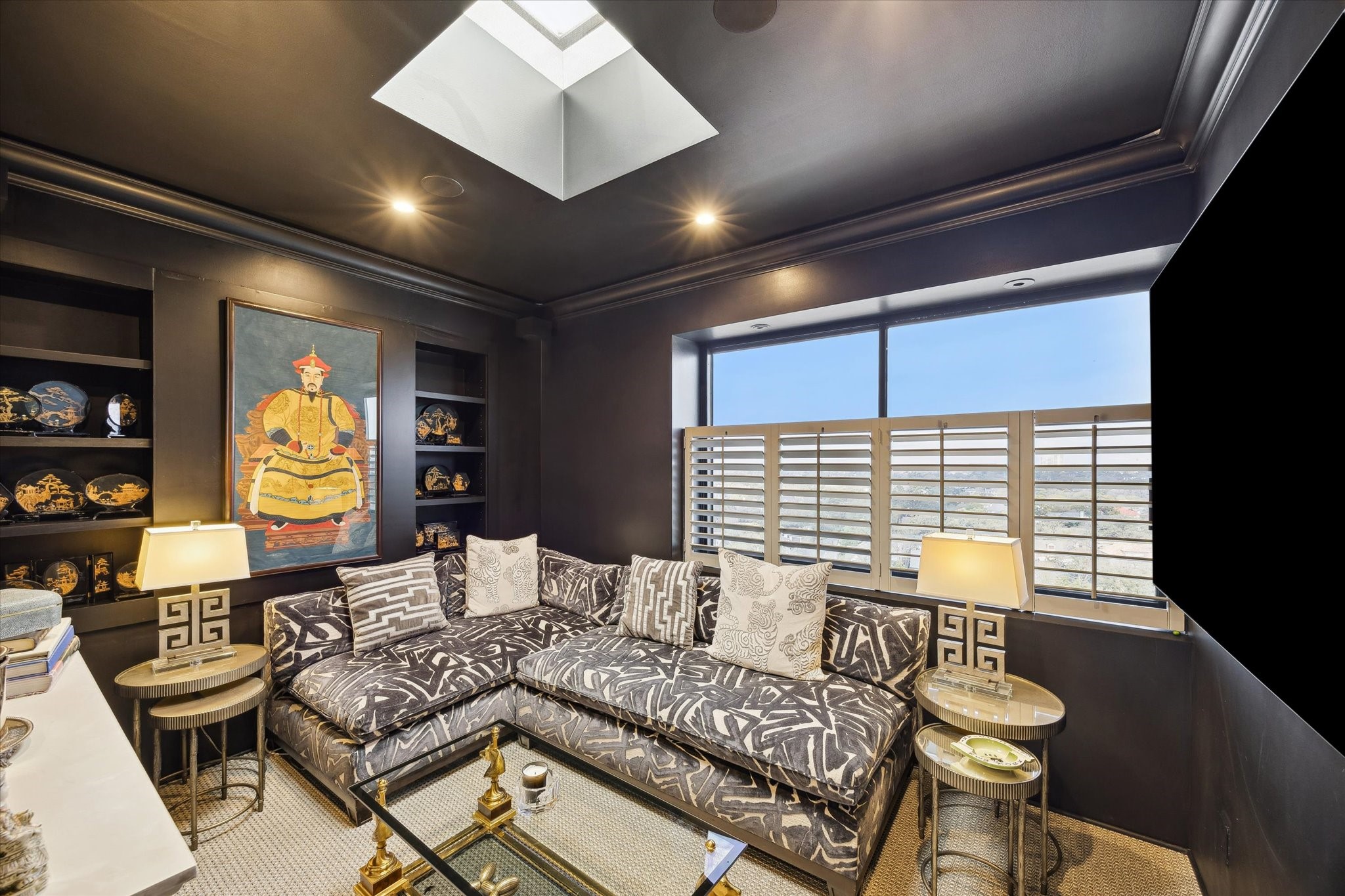 2701 Westheimer Road, Unit PHW Houston, TX 77098 - Photo 13 of 40 Brilliant Smart Home System – In-wall touchscreen controllers allow you to effortlessly manage lighting, scenes, and ambiance via voice, app, or touch.