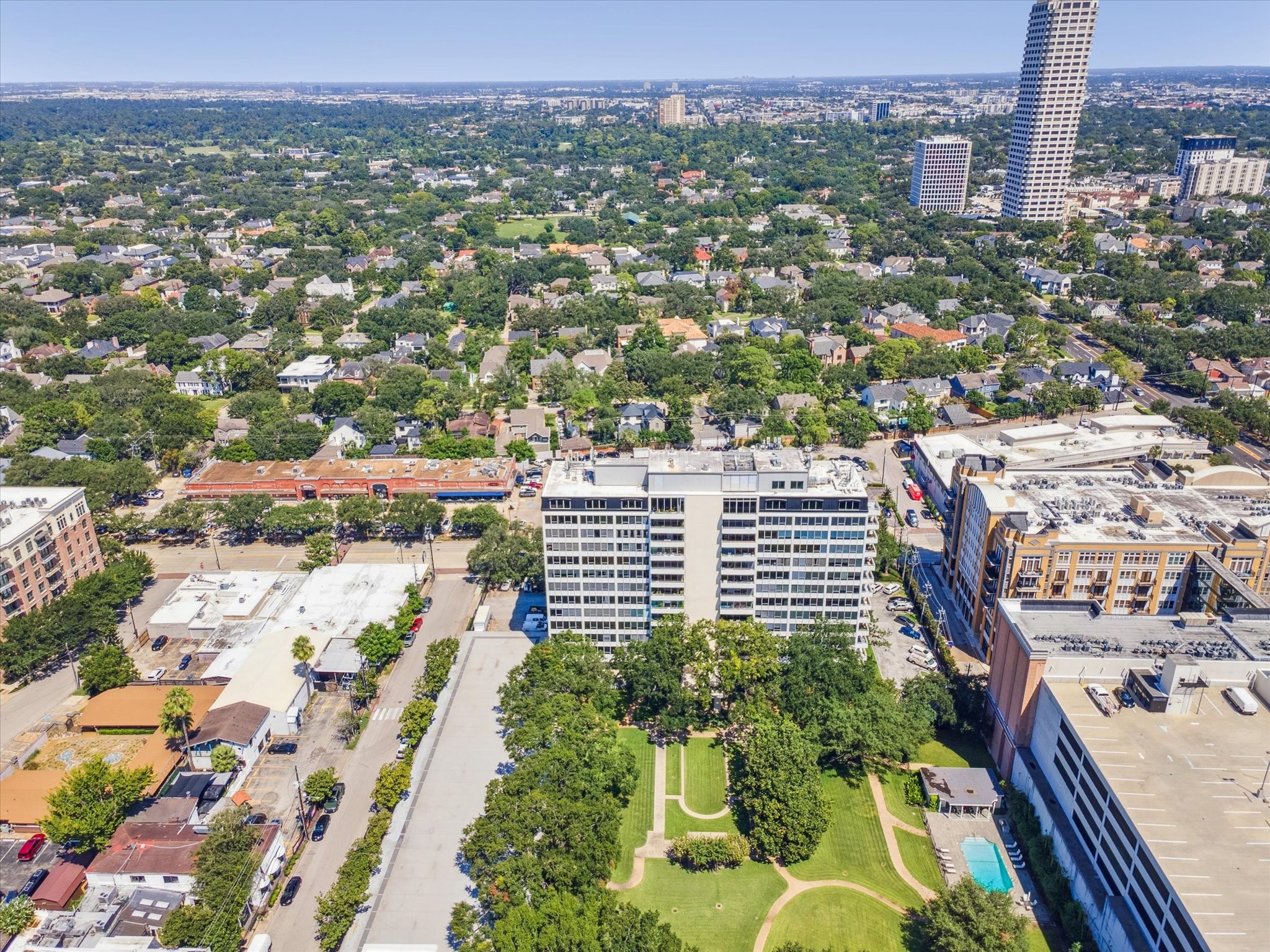 2701 Westheimer Road, Unit PHW Houston, TX 77098 - Photo 37 of 40 Nestled in the center in the center of the Upper Kirby area.