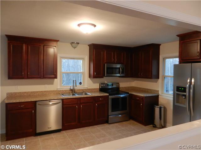 2932 New Hope Road Powhatan, VA 23139 - Photo 4 of 7 Kitchen