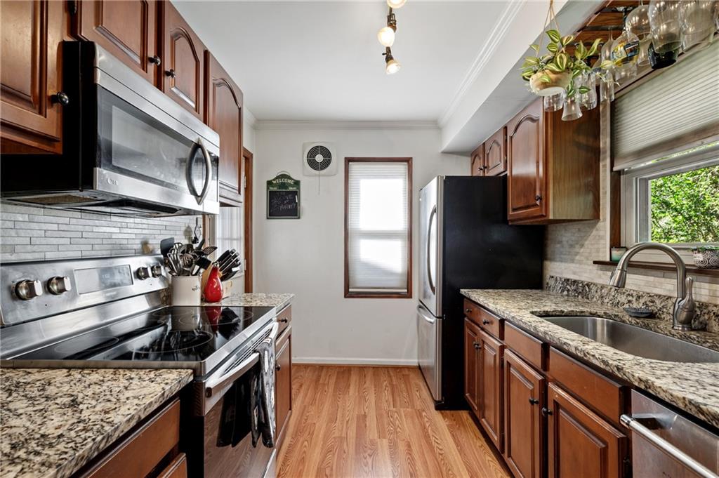 322 East Bruceton Road Pittsburgh, PA 15236 - Photo 12 of 29 Gallery Image 12
