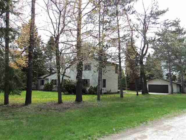 8213 Lakeshore Road Fort Gratiot, MI 48059 - Photo 2 of 11 31056293-1.JPG