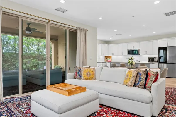 $1,368,000 | 16 Eclipse, Lake Forest, CA 92630