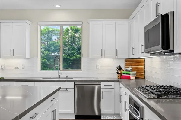 $1,368,000 | 16 Eclipse, Lake Forest, CA 92630