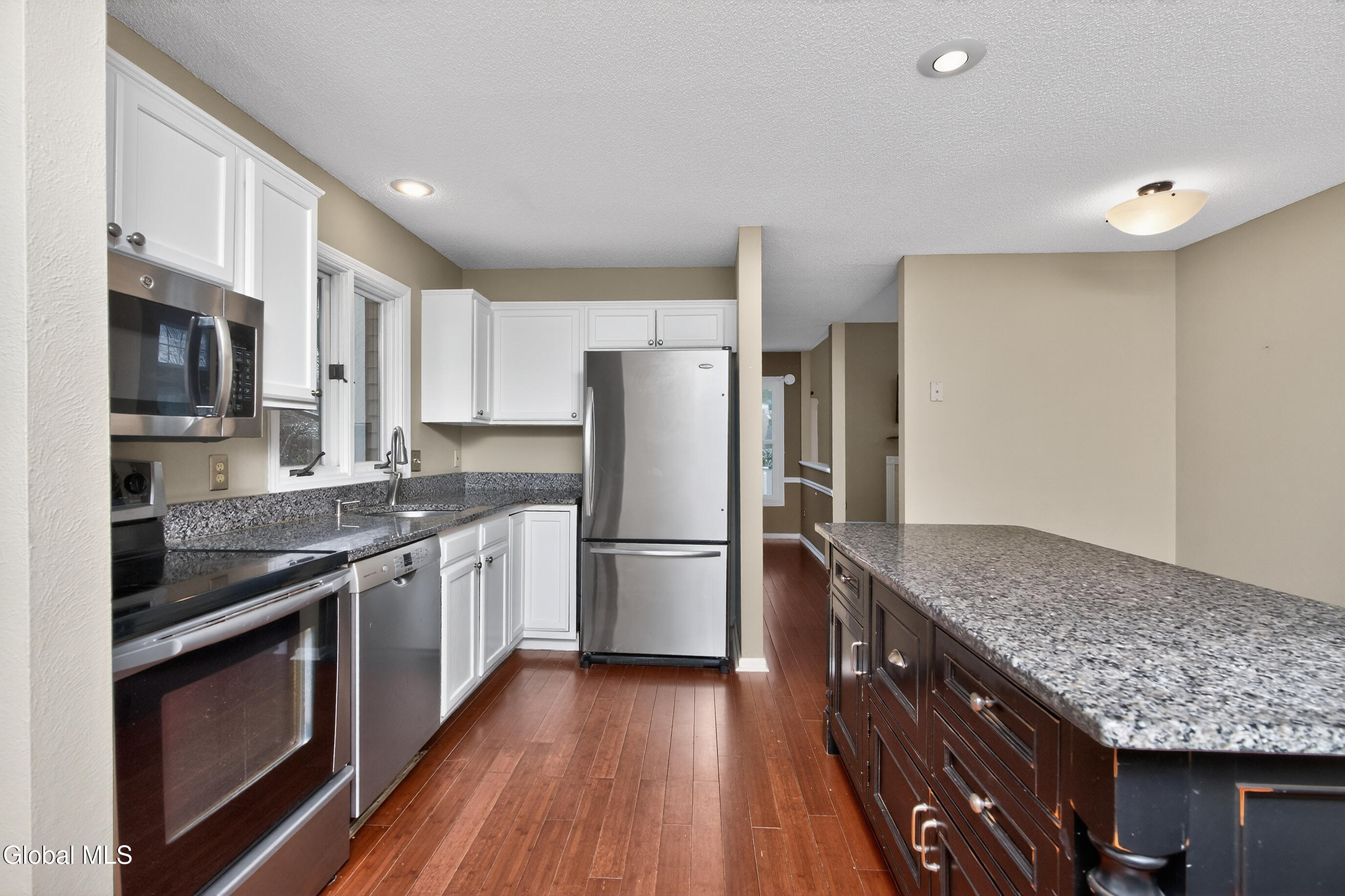 1 Ridgefield Drive Guilderland, NY 12186 - Photo 16 of 58 022-1-Ridgefield-Dr-Voorheesville-NY-121