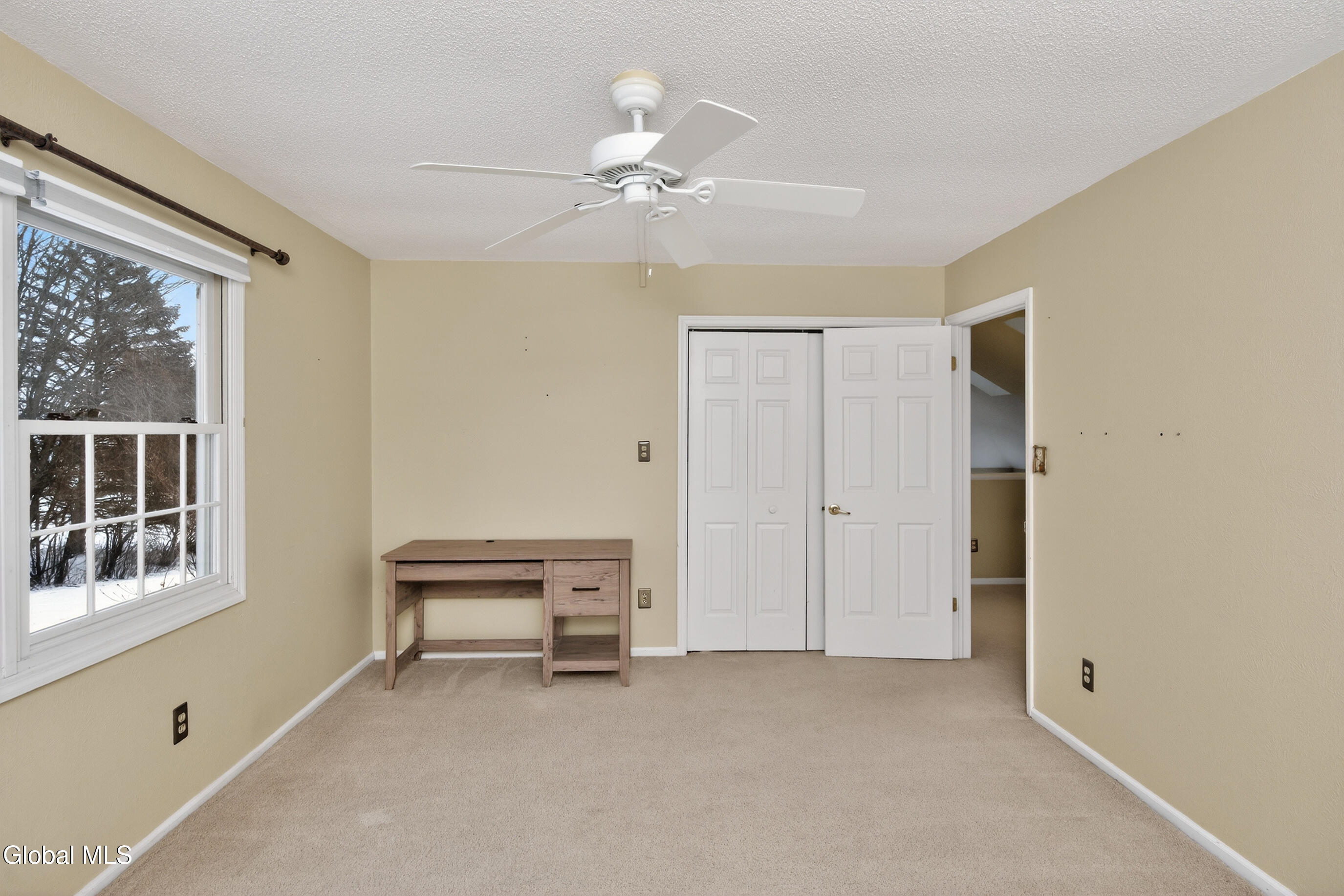 1 Ridgefield Drive Guilderland, NY 12186 - Photo 38 of 58 042-1-Ridgefield-Dr-Voorheesville-NY-121