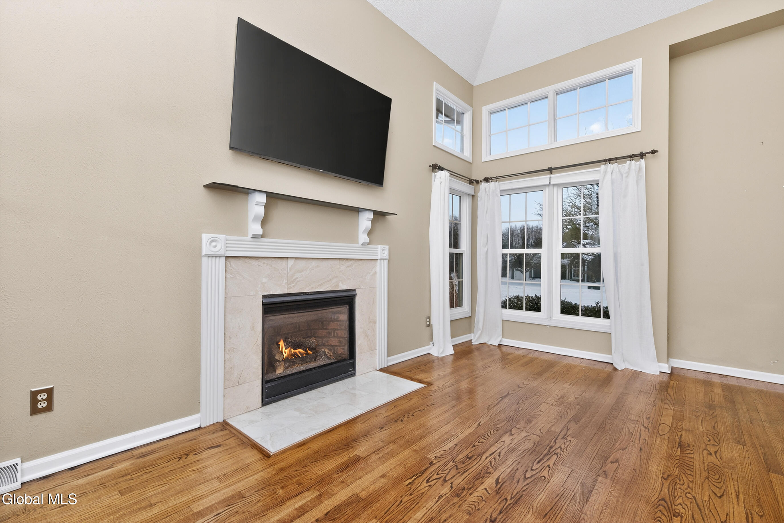 1 Ridgefield Drive Guilderland, NY 12186 - Photo 6 of 58 006-1-Ridgefield-Dr-Voorheesville-NY-121