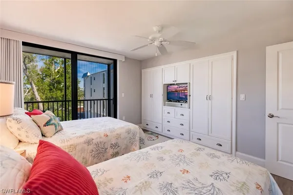 $3,750,000 | 1191 Middle Gulf Drive, Unit 4A, Sanibel, FL 33957