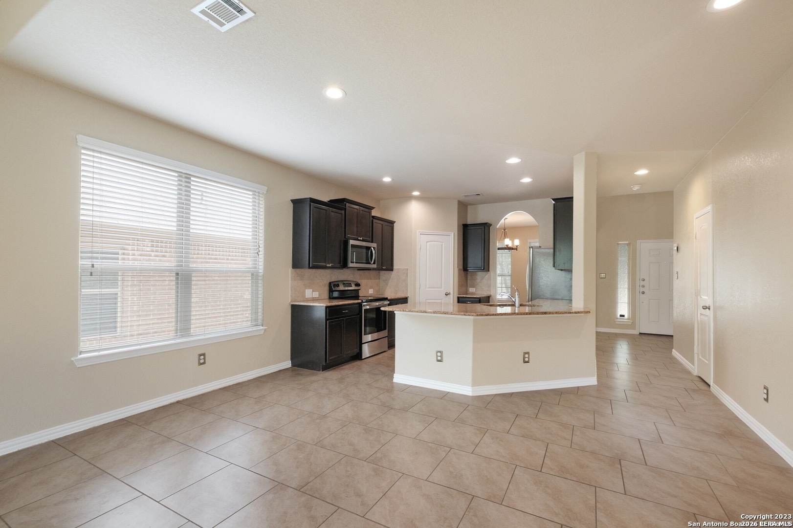 212 Campfire Way Cibolo, TX 78108 - Photo 3 of 18