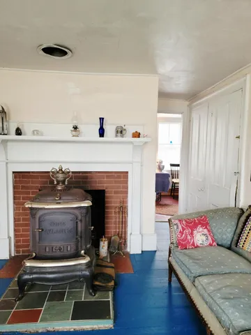 $274,900 | 563 East Side Road, Hancock, ME 04640