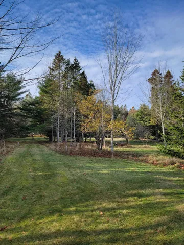 $274,900 | 563 East Side Road, Hancock, ME 04640