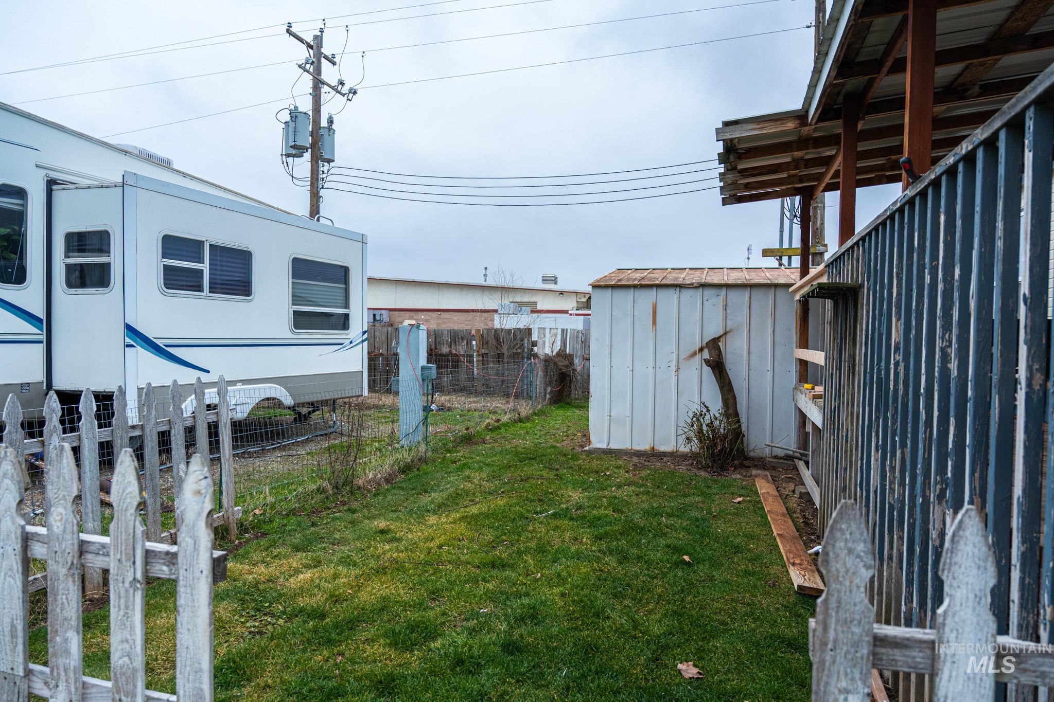 759 Northwest 8th Street, Unit 19 Ontario, OR 97914 - Photo 28 of 38
